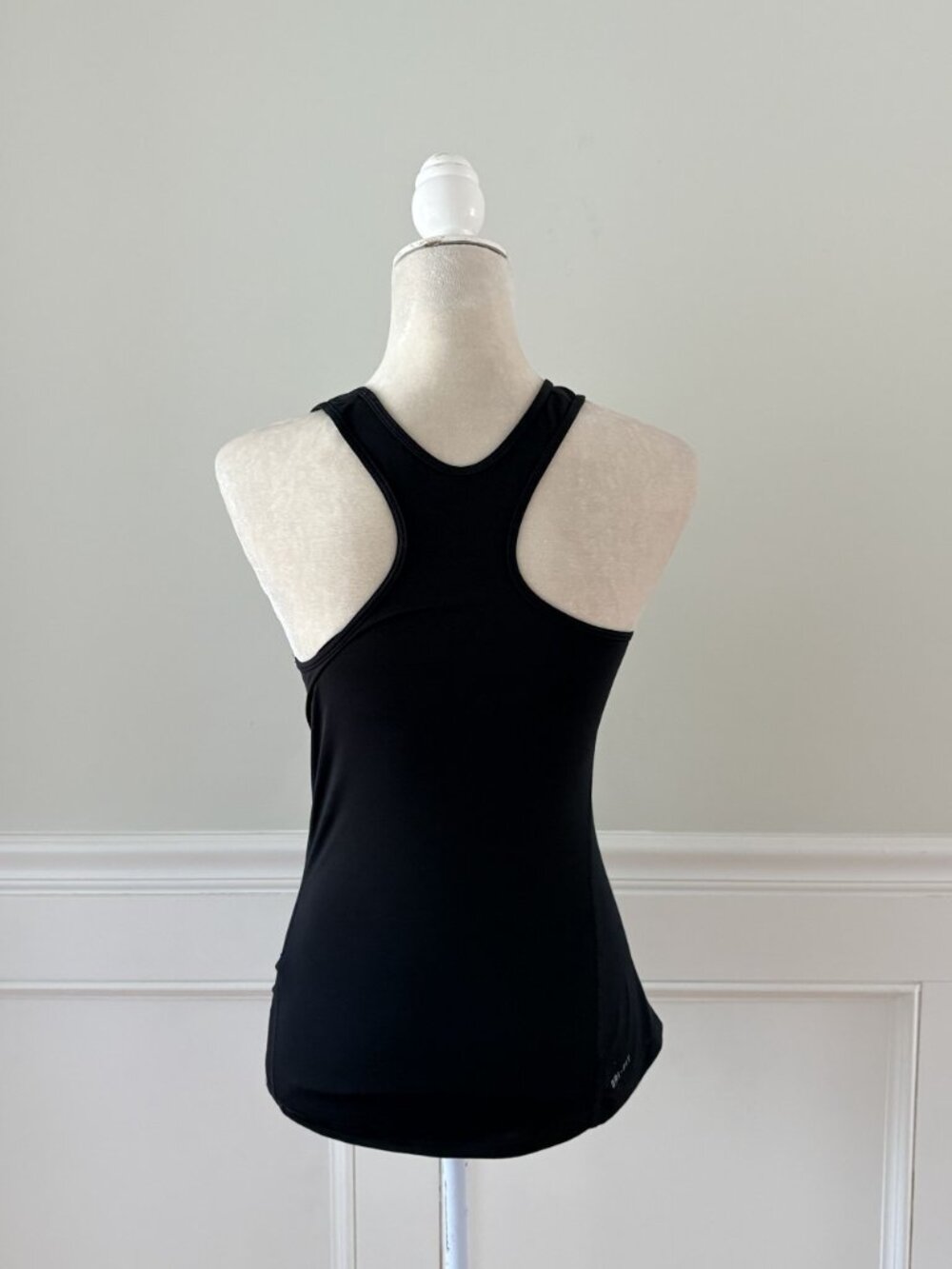 Nike Legend Classic Tank DRI-FIT WOMEN’S Size Small Black - Picture 4 of 5